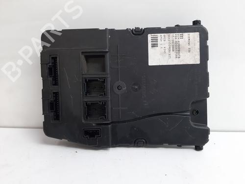Used Fuse box Fuse box RENAULT MEGANE II Saloon (LM0/1_) [2003-2026] 34132738 34132738