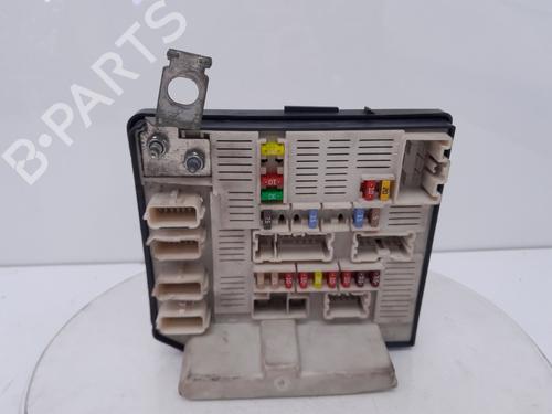 Used Fuse box RENAULT MEGANE II (BM0/1_, CM0/1_) [2001-2012]  30563374