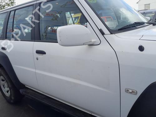 right-front-door-nissan-patrol-gr-v-wagon-y61-1997-32366835 main image