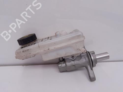 Used Brake master cylinder RENAULT KANGOO / GRAND KANGOO II (KW0/1_) [2008-2025]  27468414