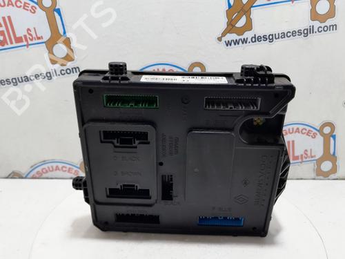 Used Fuse box RENAULT MEGANE III Hatchback (BZ0/1_, B3_) 1.5 dCi (BZ09, BZ0D, BZ1W, BZ29, BZ14) (110 hp) 20760884