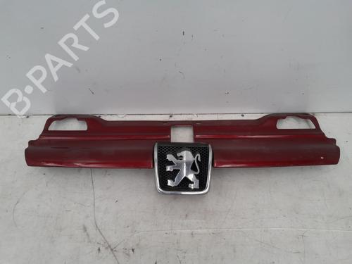 Grill PEUGEOT 406 (8B) 1.9 TD (92 hp) 31073959