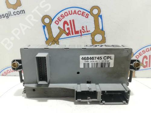Fuse box FIAT CROMA (194_) 1.9 D Multijet (194AXB1B) | BP20729304E1 
