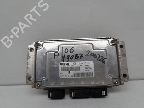 Used Engine control unit (ECU) PEUGEOT 106 II (1A_, 1C_) 1.1 i (60 hp) 31043789