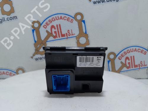 Used Control unit PEUGEOT 308 II (LB_, LP_, LW_, LH_, L3_) [2013-2021]  20763716
