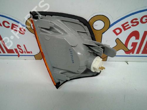 Used Left front indicator MERCEDES-BENZ 124 Saloon (W124) 200 (105 hp) 21068949