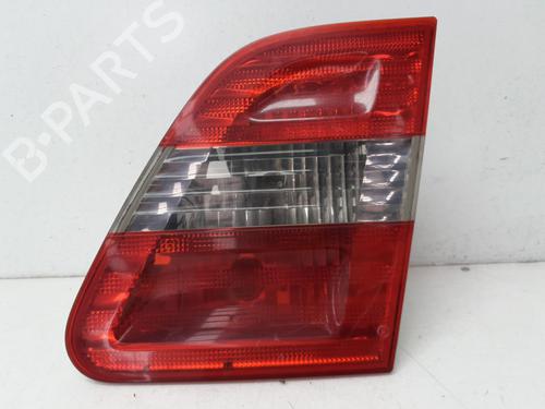Used Right taillight MERCEDES-BENZ B-CLASS Sports Tourer (W245) [2005-2011]  27614205