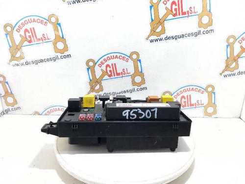 Zekeringkast OPEL ASTRA H (A04) [2004-2014]  20734209