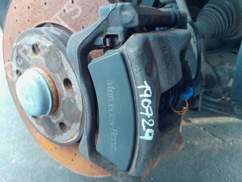 Used Right front brake caliper MERCEDES-BENZ A-CLASS (W176) A 200 (176.043) (156 hp) 30279518