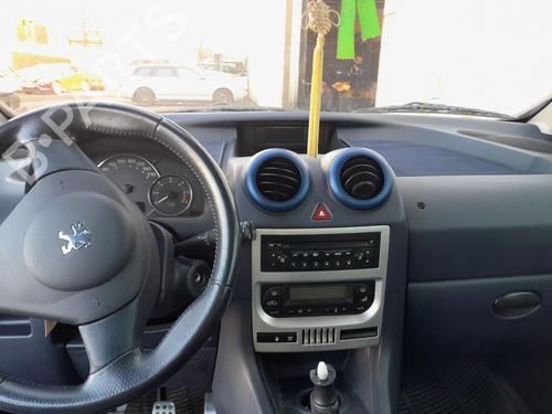 Left mirror PEUGEOT 1007 (KM_) 1.4 HDi | BP30006636C26