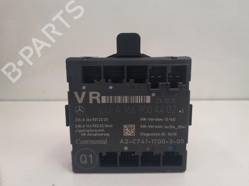 Used Comfort control module Comfort control module MERCEDES-BENZ GLA-CLASS (X156) GLA 200 CDI / d (156.908) (136 hp) 36753633 36753633