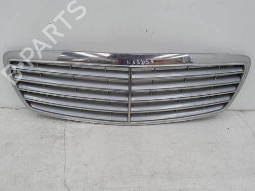 Grill MERCEDES-BENZ E-CLASS (W211) E 220 CDI (211.006) (150 hp) 31072272