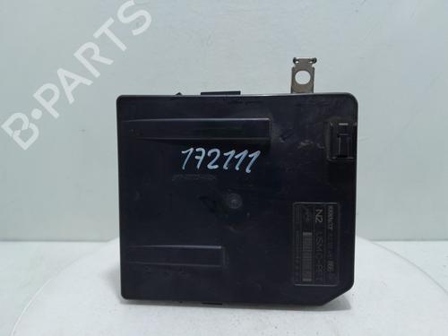Used Fuse box RENAULT MEGANE II (BM0/1_, CM0/1_) 1.5 dCi (BM1E, CM1E) (106 hp) 21100364