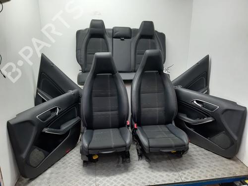 Juego Asientos MERCEDES-BENZ GLA-CLASS (X156) GLA 200 CDI / d (156.908) (136 hp) 30905922