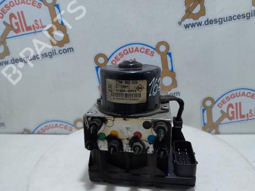 Used ABS pump RENAULT MASTER II Bus (JD) [1997-2010]  21828880