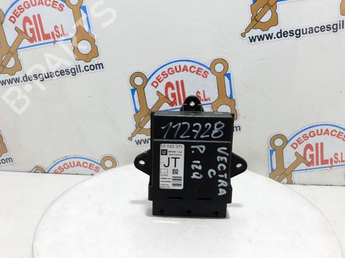 Used Comfort control module OPEL VECTRA C (Z02) 1.9 CDTI (F69) (120 hp) 20740569