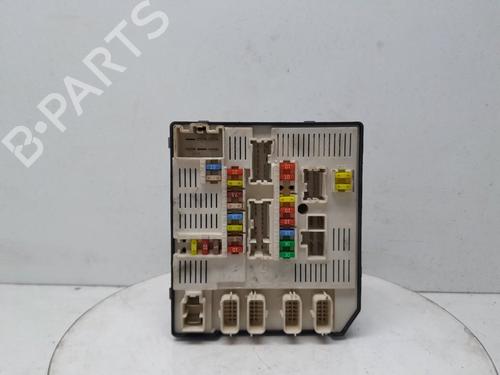 Sikringsdose RENAULT MEGANE III Hatchback (BZ0/1_, B3_) 1.5 dCi (BZ09, BZ0D, BZ1W, BZ29, BZ14) (110 hp) 23951302