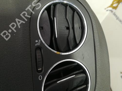 Dashboard VW GOLF PLUS V (5M1, 521)  | BP20758640C46 