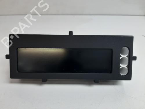 display-monitor-renault-megane-iii-hatchback-bz01_-b3_-2008-34134205 main image