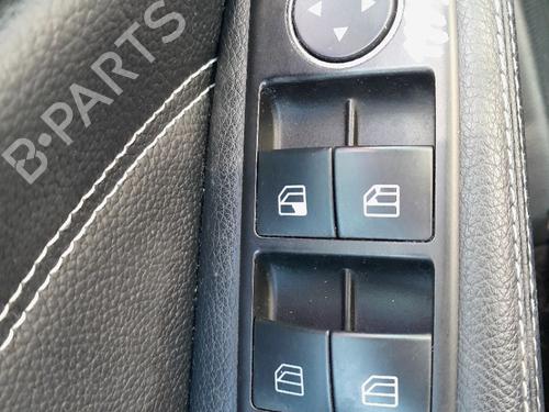 Used Left front window switch MERCEDES-BENZ GLA-CLASS (X156) GLA 200 CDI / d (156.908) (136 hp) 30901352