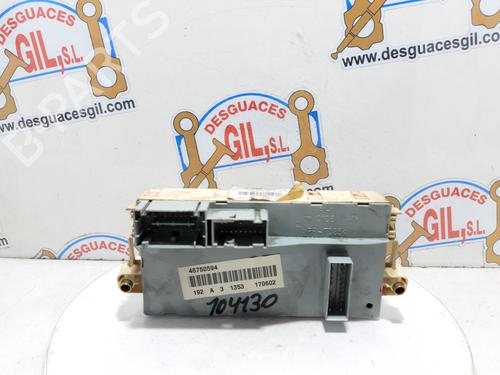 Used Fuse box FIAT STILO (192_) 1.6 16V (192_XB1A) (103 hp) 20737199