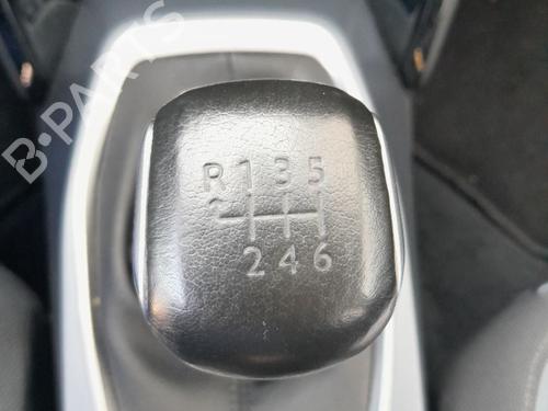 Used Gear lever PEUGEOT 2008 II (UD_, US_, UY_, UJ_, UR_, UC_) [2019-2026]  32219693