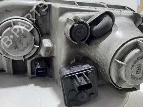 Right headlight HYUNDAI COUPE I (RD) 1.6 16V | BP20805697C29 