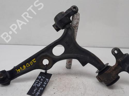 Venstre fortil bærearm FIAT SCUDO Bus (220_) 2.0 JTD (94 hp) 31382494