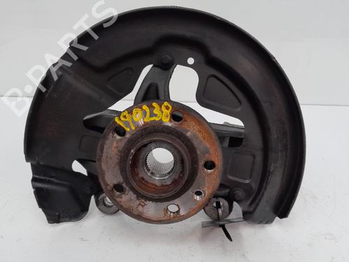 Used Right front steering knuckle VOLVO V60 I (155) D3 / D4 (163 hp) 27585380