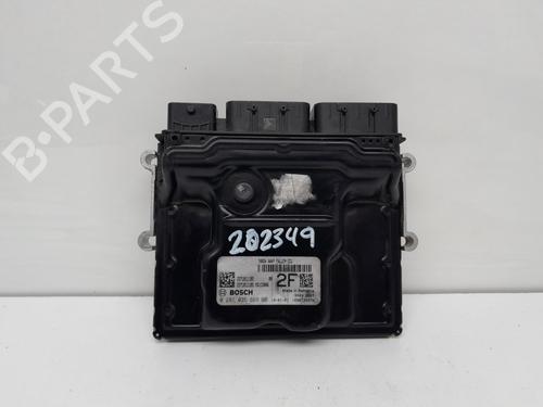 engine-control-unit-ecu-renault-megane-iv-hatchback-b9amn_-2015-33020492 main image