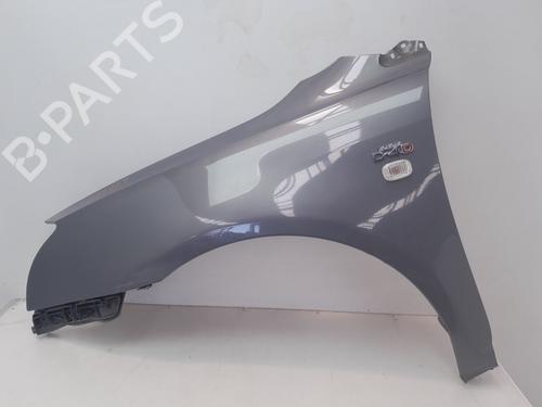 Guarda-lamas esquerdo Guarda-lamas esquerdo TOYOTA AVENSIS Saloon (_T25_) 2.0 D-4D (CDT250_, CDT250R) (116 hp) 31051266 31051266
