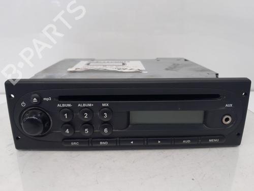 Used Radio DACIA DUSTER (HS_) 1.5 dCi (86 hp) 30618401