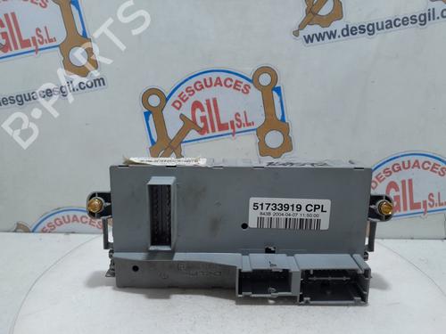 Used Fuse box LANCIA YPSILON (843_) 1.4 16V (843.AXC11, 843.AXC1B, 843.AXC1A) (95 hp) 20772570