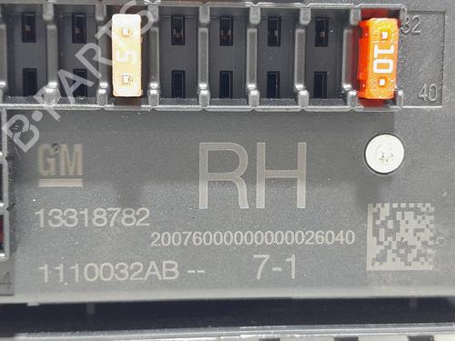 Fuse box OPEL ASTRA J (P10) | BP20772534E1