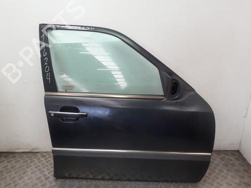 Used Right front door Right front door 34130728 34130728