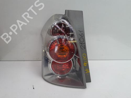 Farolim esquerdo Farolim esquerdo TOYOTA COROLLA Verso (ZER_, ZZE12_, R1_) 1.8 (ZNR11_, ZNR11R) (129 hp) 36753745 36753745