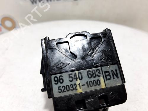 Headlight switch CHEVROLET AVEO / KALOS Hatchback (T250, T255) 1.2 | BP20795606I24 