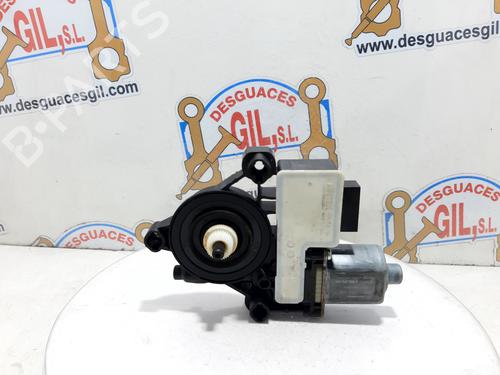 Portierruitmotor rechtsachter SEAT LEON ST (5F8) [2012-2020]  20742280
