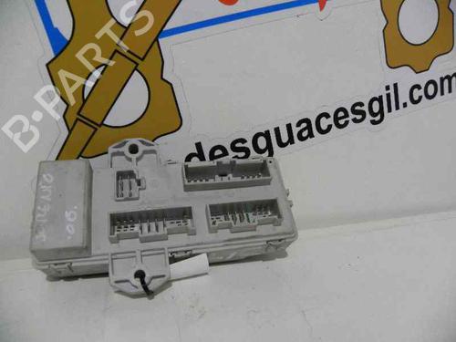 Used Fuse box KIA SORENTO I (JC) [2002-2011]  20812162