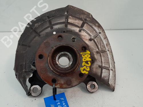 Used Right front steering knuckle FIAT 500X (334_) 1.4 (334AXC1B, 334AXC11) (140 hp) 26499616