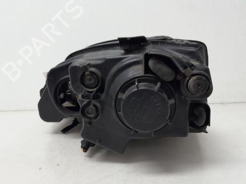 Right headlight KIA SORENTO I (JC) 2.5 CRDi 4WD | BP31316622C29