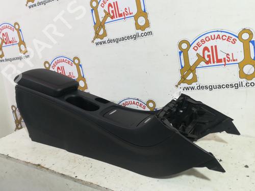 Armrest / Center console MERCEDES-BENZ A-CLASS (W176) A 220 CDI 4-matic (176.005) | BP20749736I20 