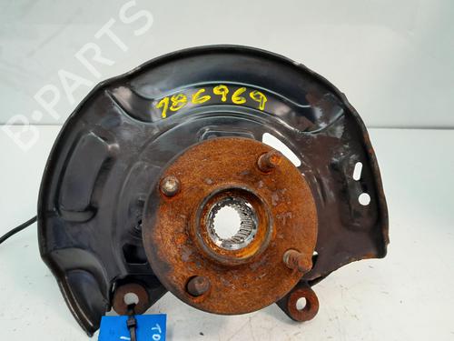 Used Left front steering knuckle TOYOTA YARIS (_P9_) [2005-2014]  30932494