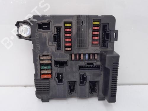 Used Fuse box RENAULT MEGANE II Saloon (LM0/1_) 1.9 dCi (LM0G, LM1G, LM2C) (120 hp) 29010516