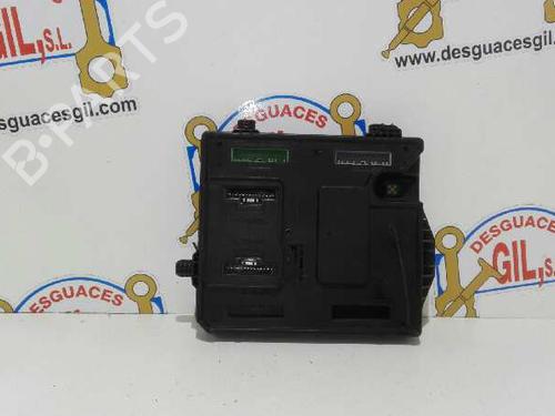 Used Fuse box RENAULT MEGANE III Hatchback (BZ0/1_, B3_) 1.5 dCi (86 hp) 20794401