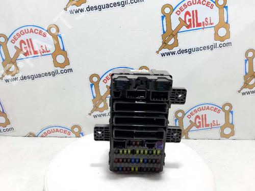 Zekeringkast HONDA CIVIC VIII Hatchback (FN, FK) 2.2 CTDi (FK3) (140 hp) 20734677