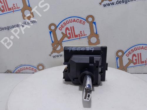 Contactslot MERCEDES-BENZ C-CLASS (W205) C 300 BlueTEC Hybrid / h (205.012) (231 hp) 20763700