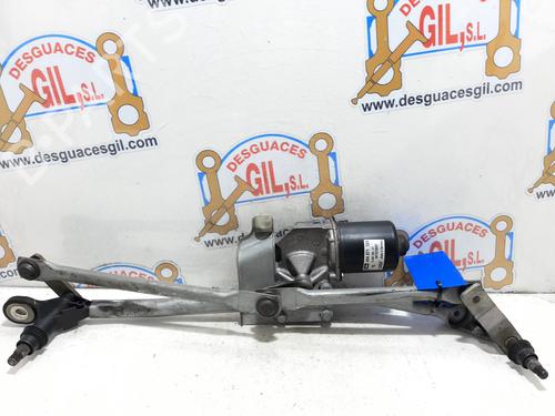 Used Front wiper motor BMW 1 (E87) 118 d (122 hp) 20756257