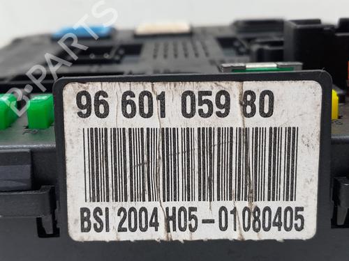 Fuse box CITROËN C4 Coupe (LA_) 2.0 HDi | BP24153862E1 