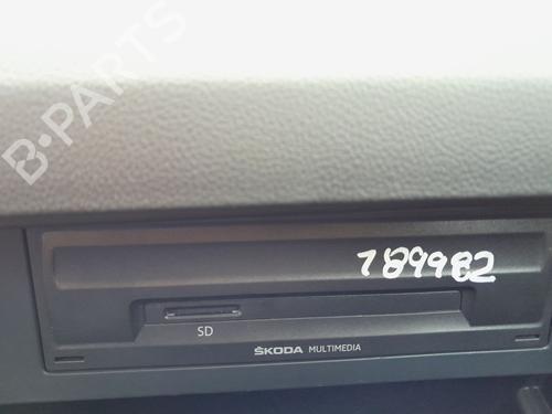 Used Radio SKODA OCTAVIA III (5E3, NL3, NR3) 1.0 TSI (115 hp) 29755244